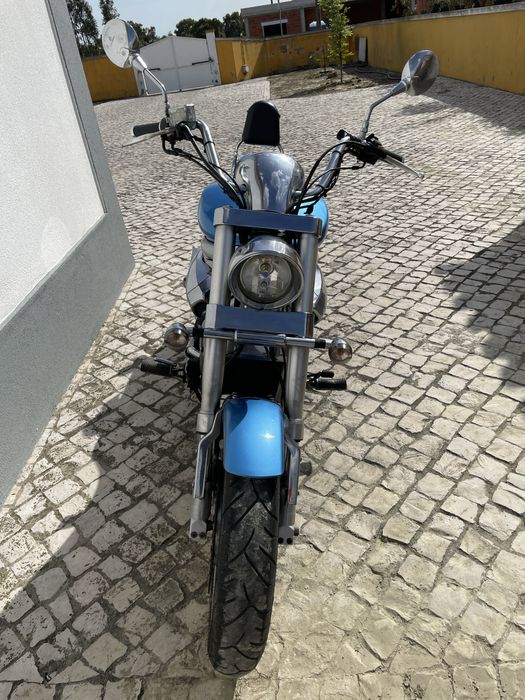 Hyosung Aquila GV 650