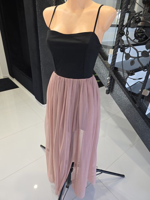 Sukienka czarna pudrowy róż z rozcienciem tiulowa imprezowa Sinsay S