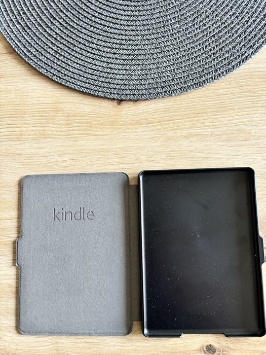 Etui do amazon kindle 8