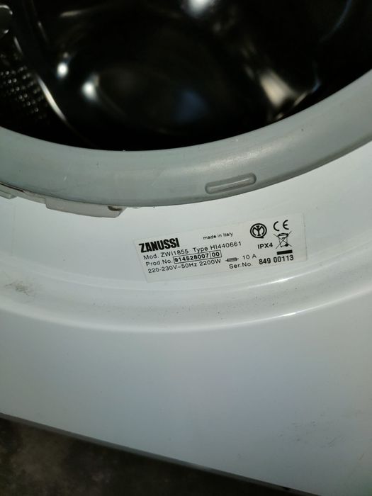 Máquina de lavar roupa Zanussi