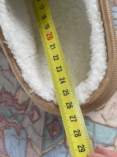 kapcie unises  nowe (nr 40/41)