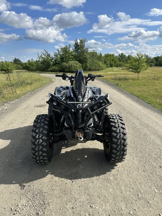 BRP Can-Am Renegade 1000R