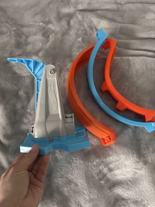 Трек хотвілс великий