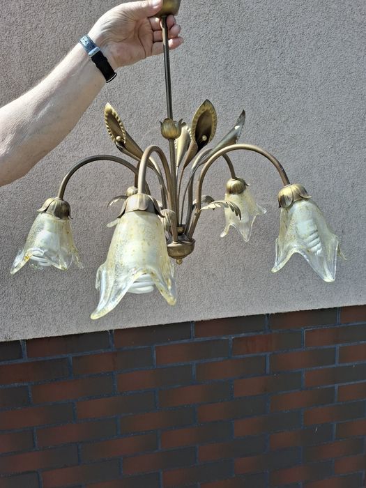 Żyrandol w stylu vintage