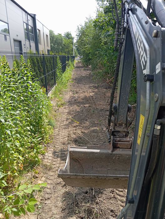 Usługi minikoparką 2,5t transport wywrotką 3,5t Kielce i okolice