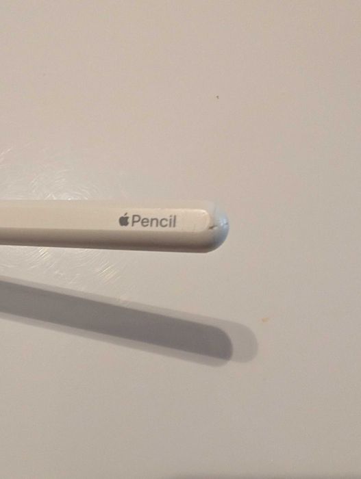 iPad Air 10.9" 5 gen. 64 GB + etui, klawiatura i apple pencil 2gen