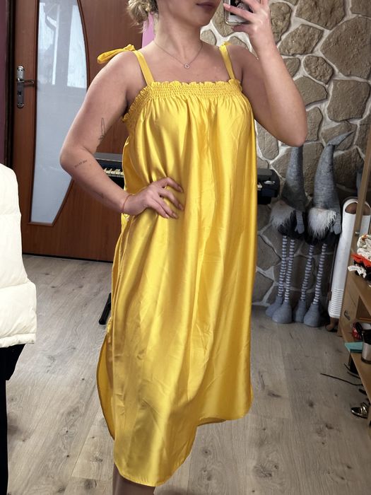 Żółta satynowa sukienka na ramiączkach H&M | 44 / XXL | nowa