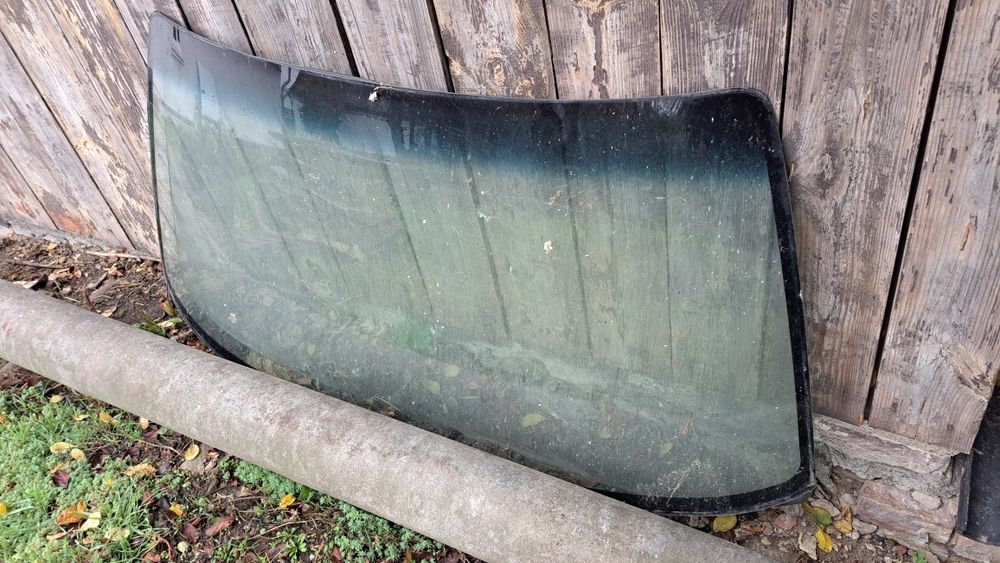 Лобове скло мазда 626 жд mazda gd