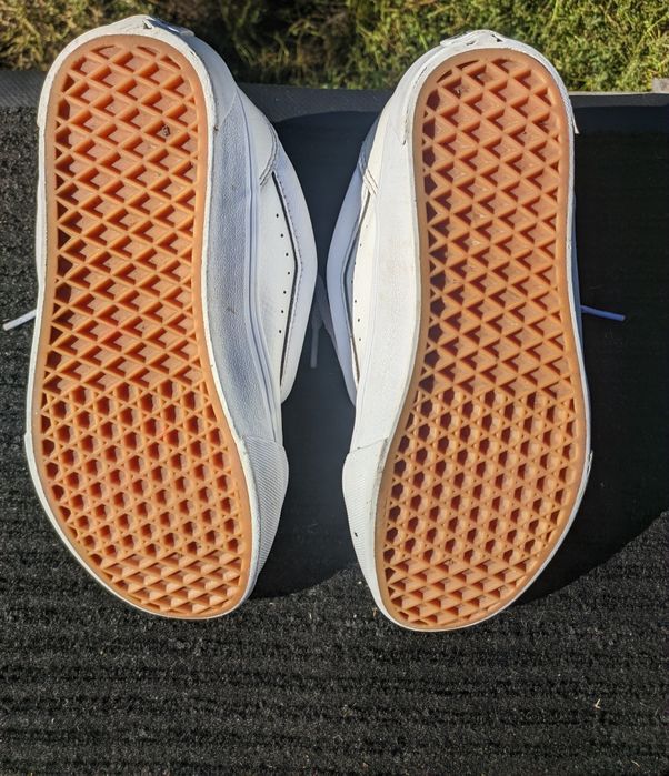 Vans Knu School White