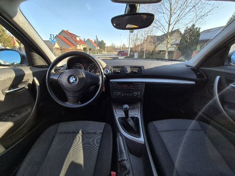 Sprzedam BMW seria 1 e87 118i