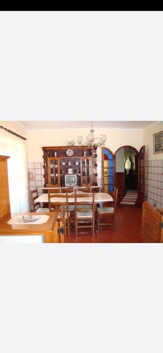 Casa tranquila com jardim perto das praias e com vista para o mar