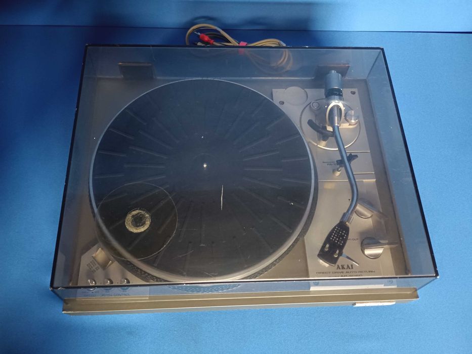gira-discos AKAI AP-206C (nº2)