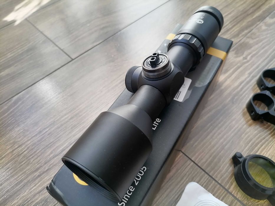 Новий оптичний приціл мінік CVL 3-9x40 compact.