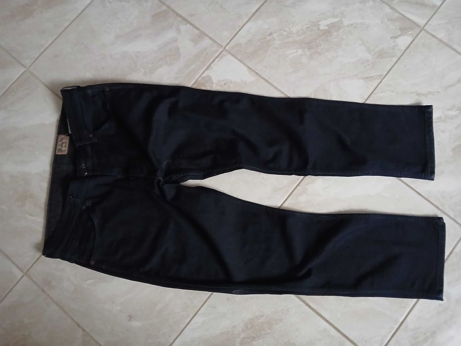 Jeansy Wrangler Greensboro 36/30 pas:2x47-50cm czarne