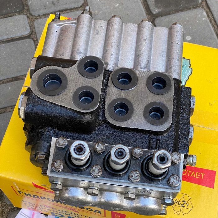 Гидрораспределитель Р80-3/1-222 МТЗ ЮМЗ Т40 Т150 распределитель