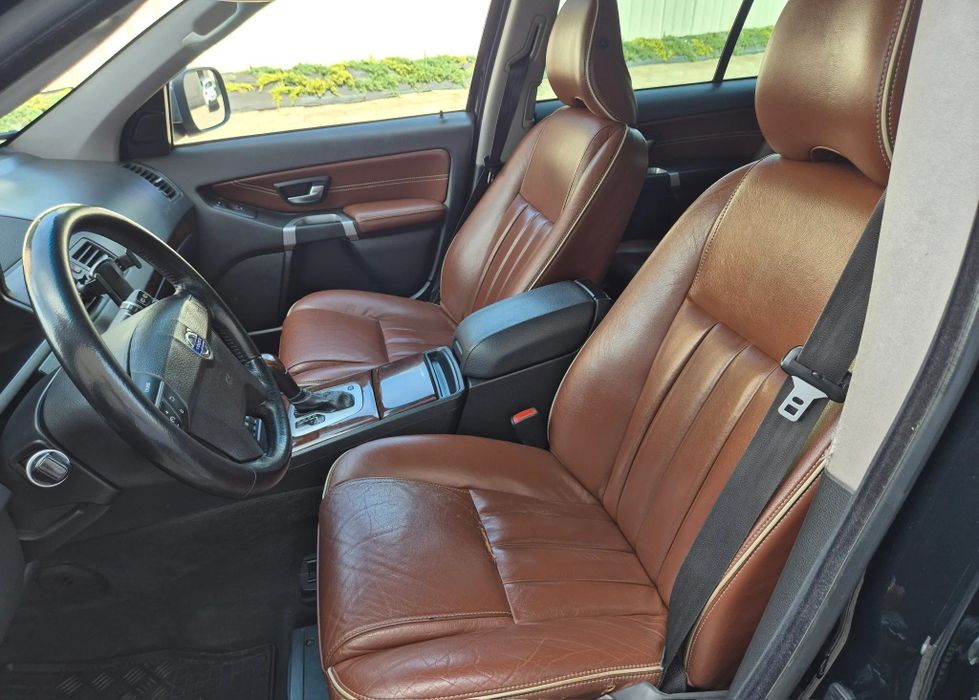 Продам Volvo XC 90 2.4 TDI 4X4