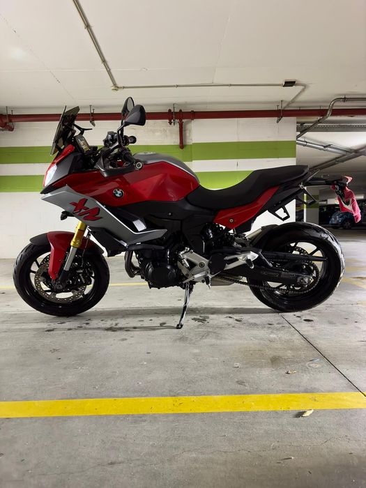 BMW F 900 XR  2022  com 1.680 km