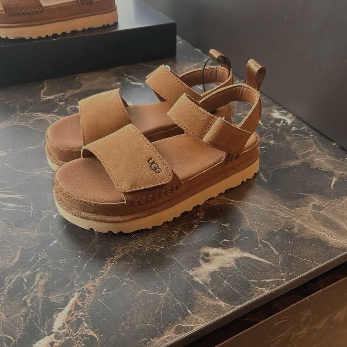 АКЦІЯ - UGG Sandals Goldenstar (37 розмір)