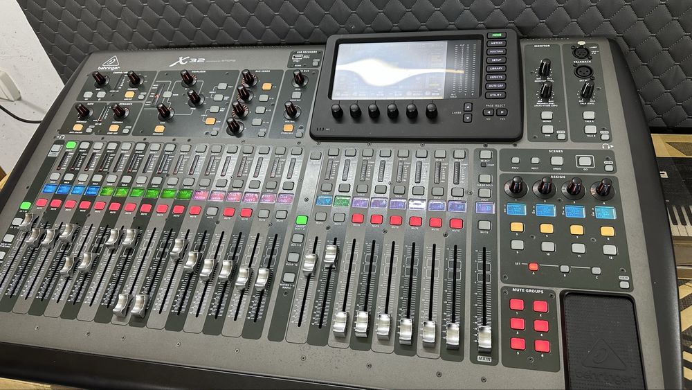 Behringer X32 Цифровий мікшер
