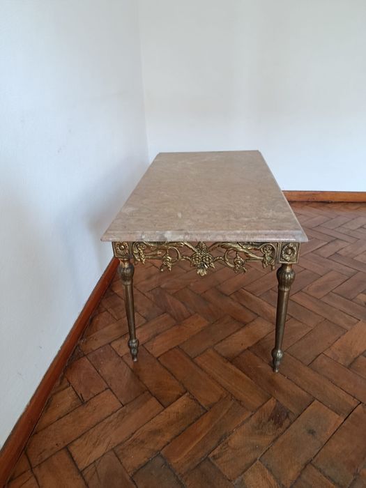 Mesa de centro antiga