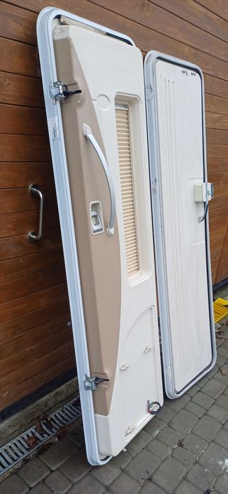 Drzwi wejsciowe Hartal przyczepa kempingowa kamper