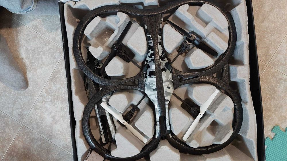 Parrot AR Drone 2.0
