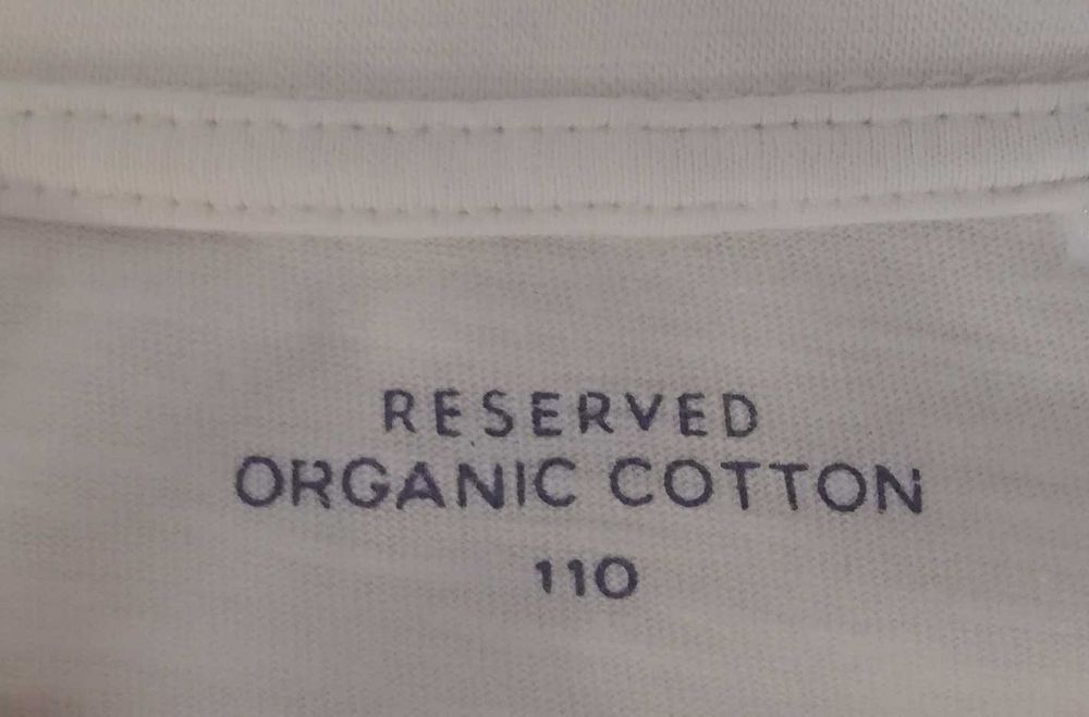 T-shirt z napisem RESERVED rozm. 110