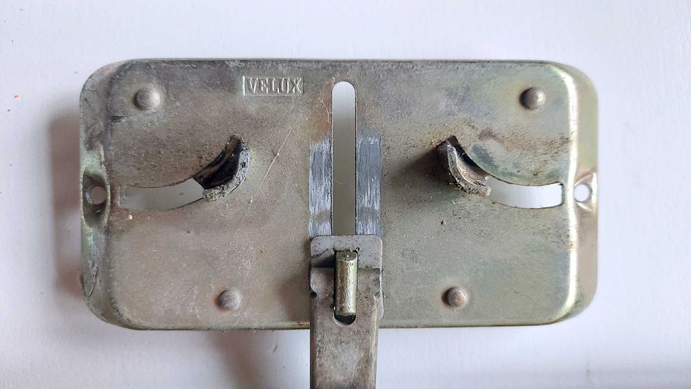 VELUX uchwyt górny okna dachowego