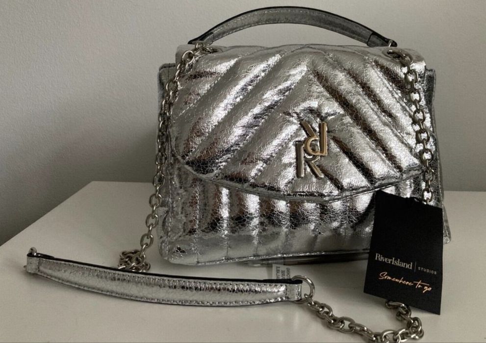 Сумка river island сріблястого кольору на ланцюжку
