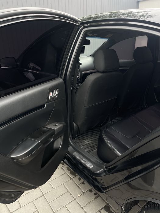 Geely Emgrand EC7 2013