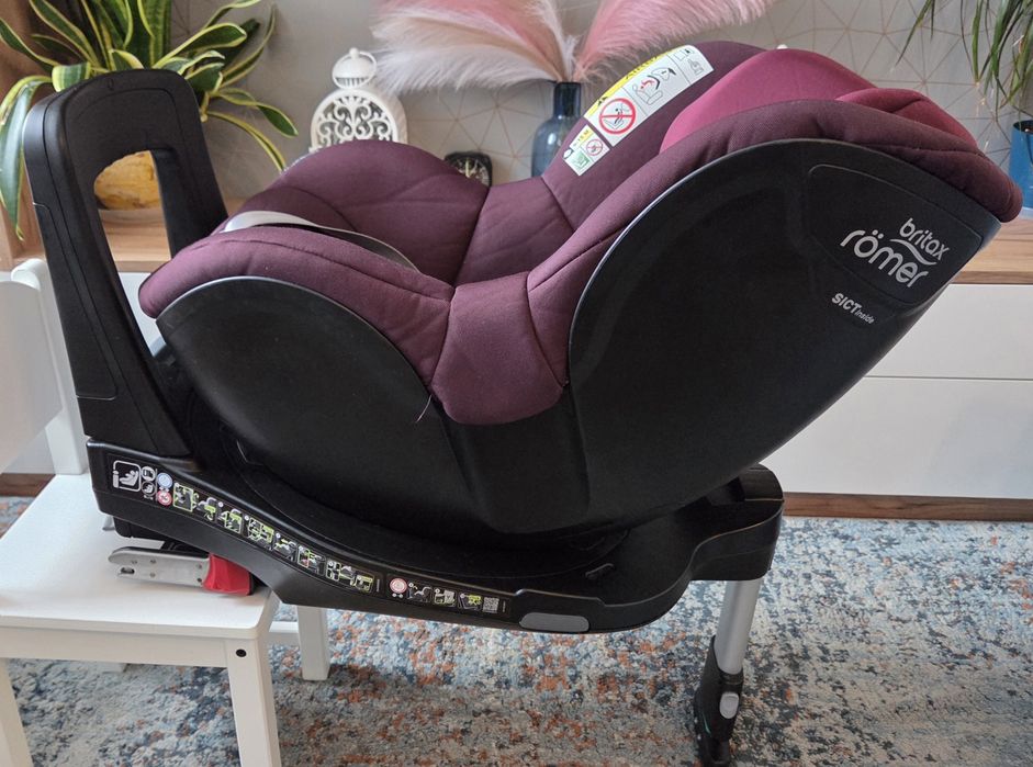 Fotelik obrotowy Britax Romer Dualfix M i-size