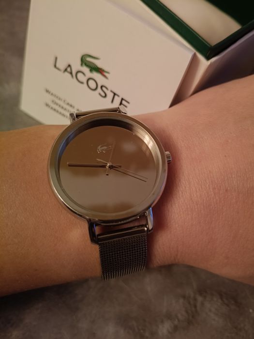 Elegancki damski zegarek Lacoste