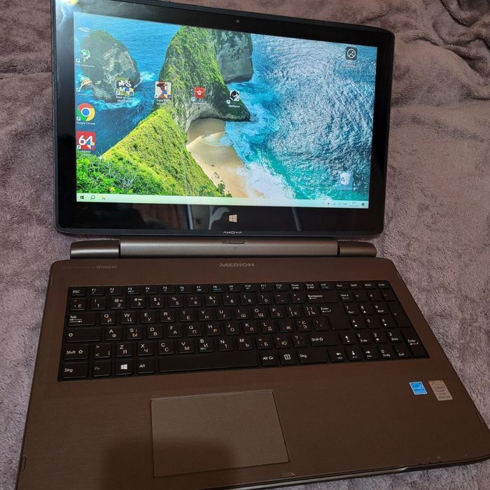 Ноутбук планшет Medion S6002
