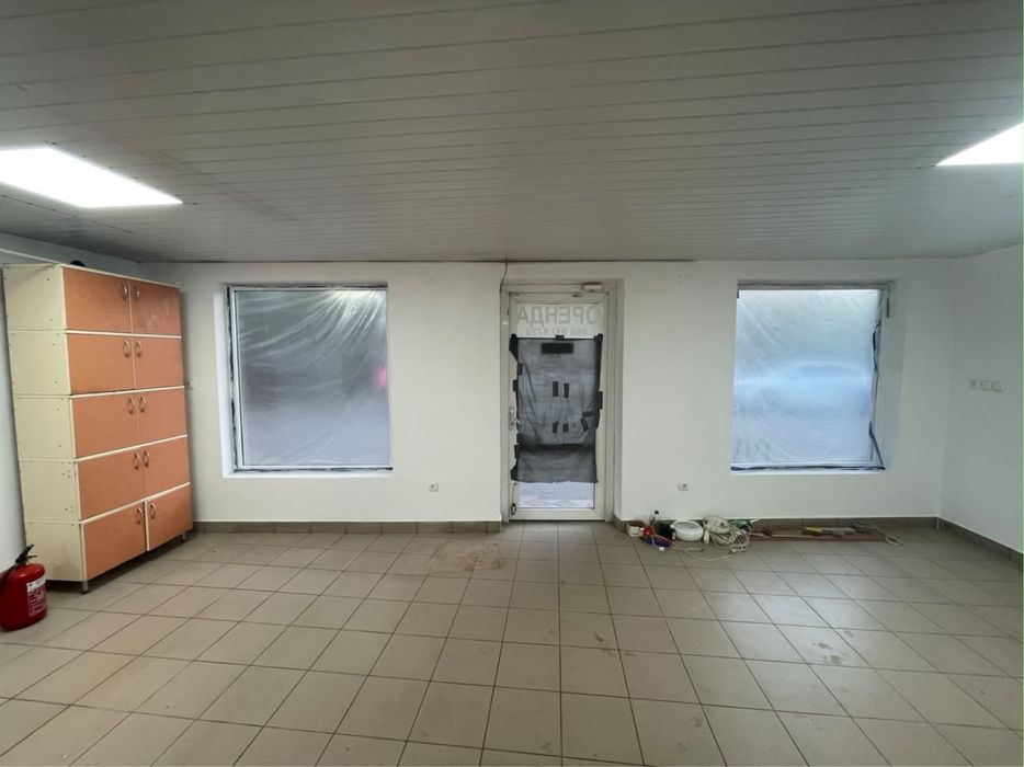 Комерція на дуже вигідному місці