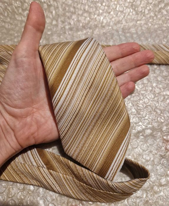 Краватка галстук вживана в гарному станi