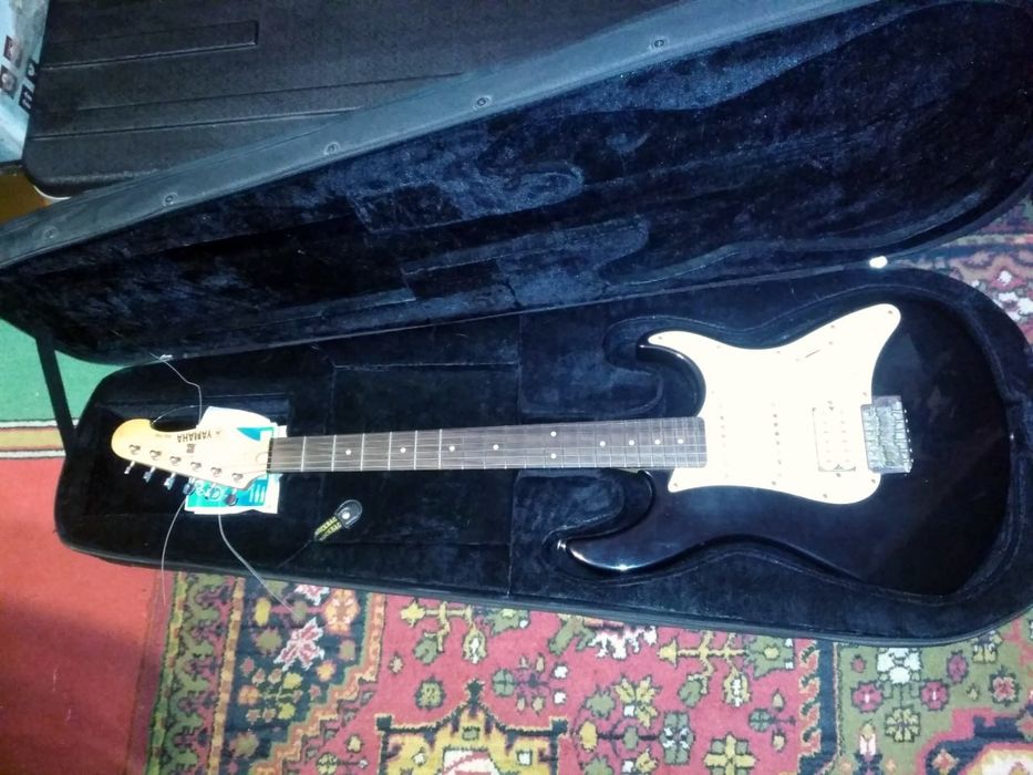 Продам электрогитару Yamaha EG-112 + кейс Warwick RockCase