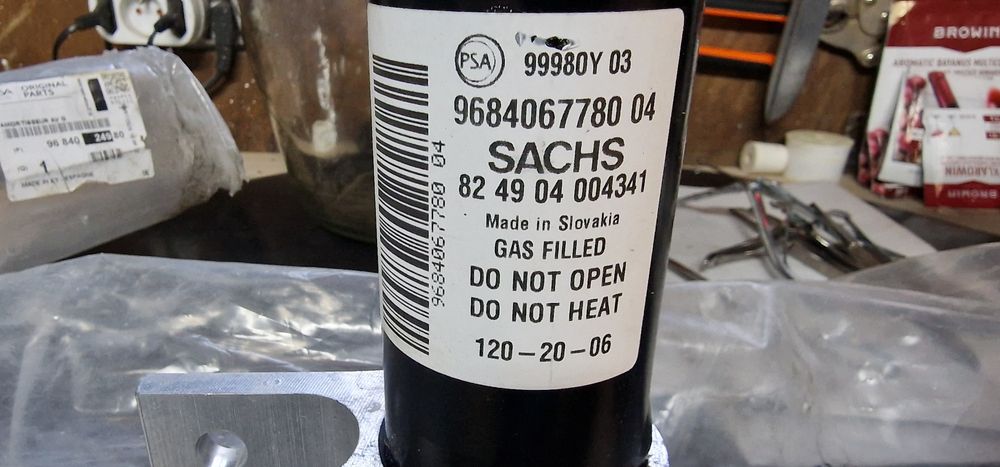 Peugeot Partner 08-18 amortyzator przedni prawy. NOWY.