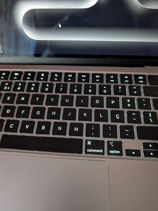 Apple Macbook Air M2 16gb RAM