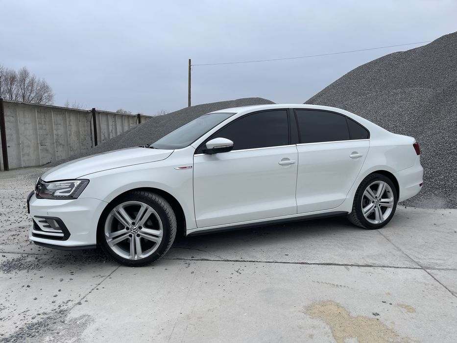 Volkswagen Jetta Hybrid 2012