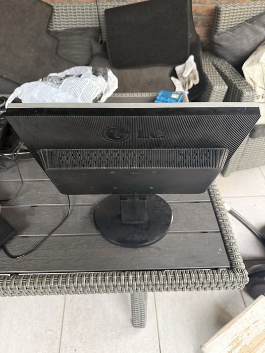 Монітор 17" LG Flatron L1752S (VGA, під касу / DVR / офіс)