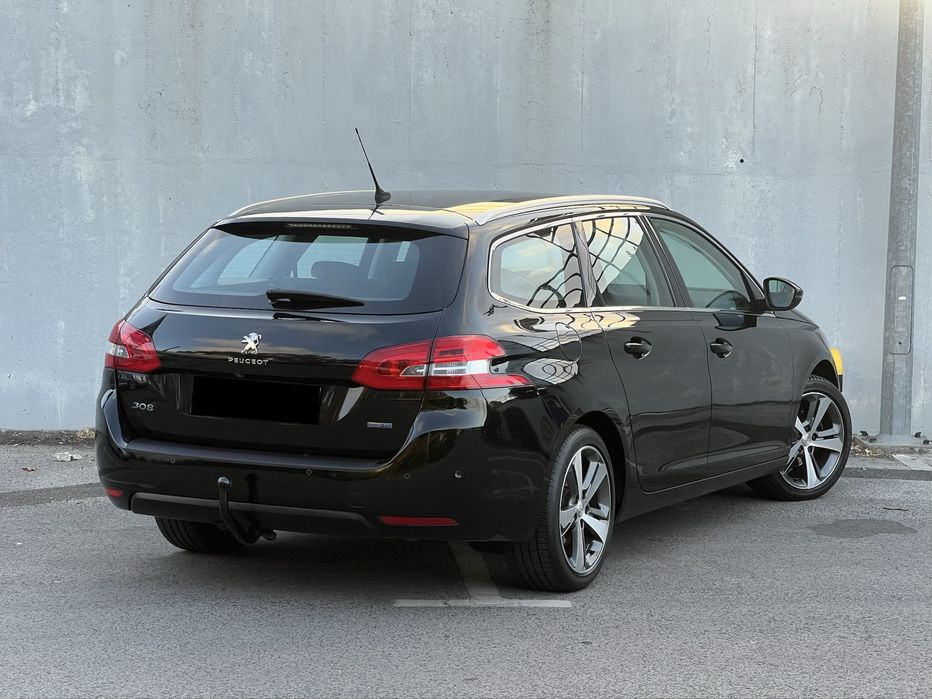 Peugeot 308SW - Allure - 120cv - Camera - AC - AutoPark - Full LED
