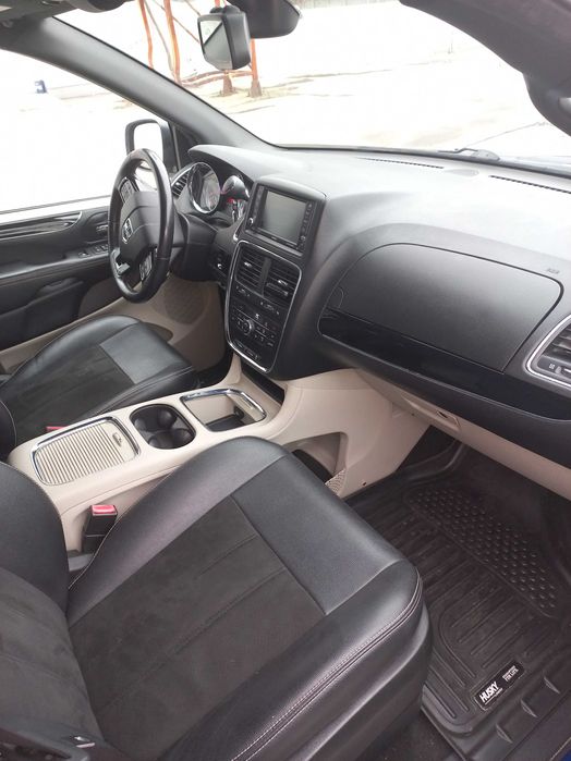 Dodge Grand Caravan 5  2019 р. GT CREW SXT + Мінівен 7 місць