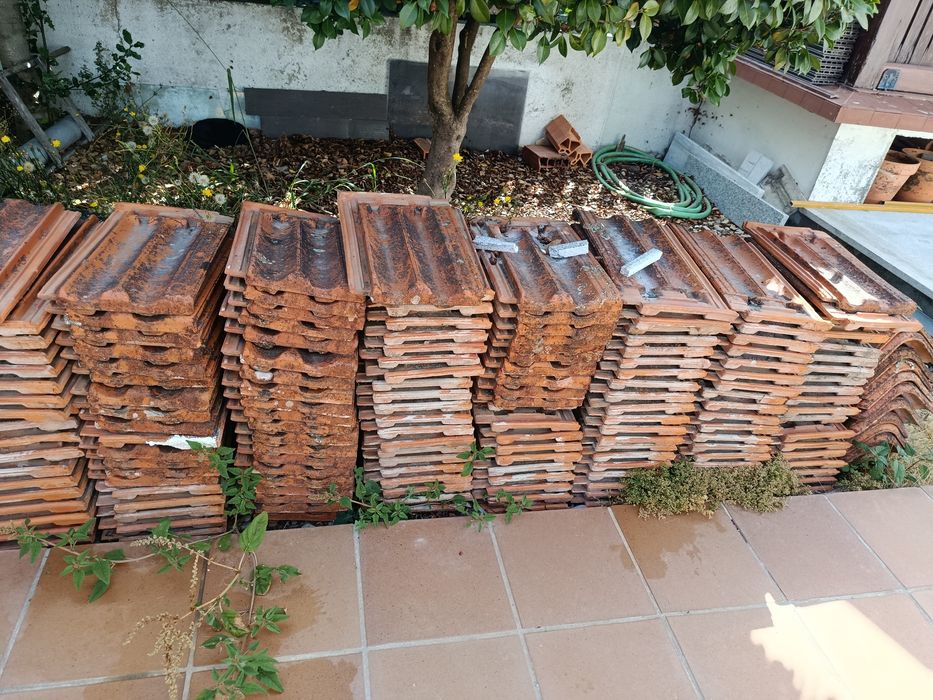 200 telhas francesas