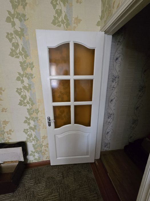 Продам двері по 1000 грн