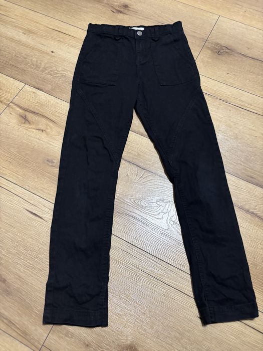 Czarne spodnie o prostym kroju Reserved, 152 cm.