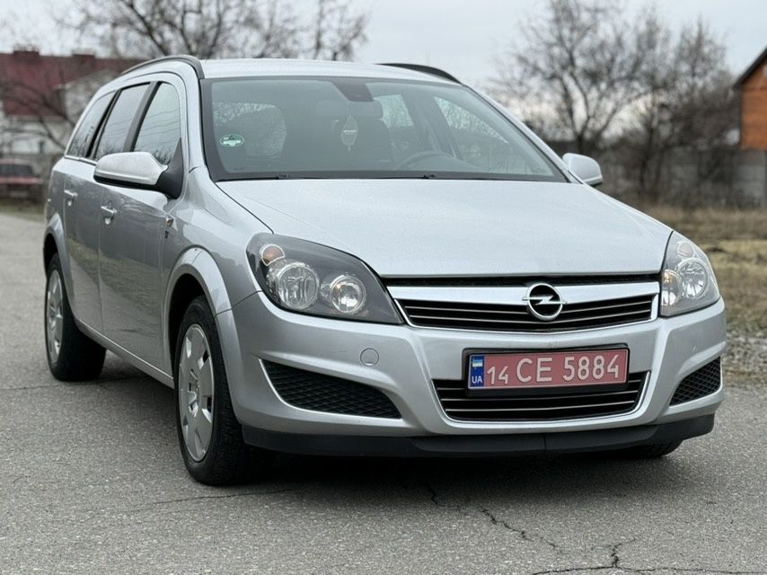 Продам Opel Astra H Station Wagon 1.7d 2010г