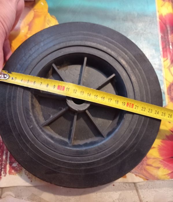 Колесо на тачку будівельну