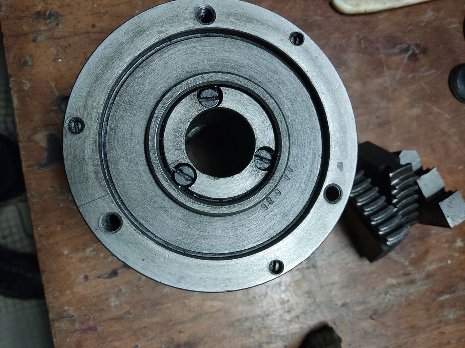 Патрон токарний ТВ-4 130мм, 3 кулачка, планшайба, зворотні.