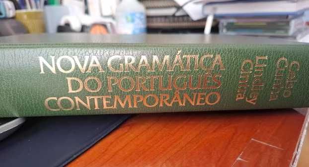 Nova Gramática do Português Contemporâneo, de Celso Cunha e Lindley Cintra