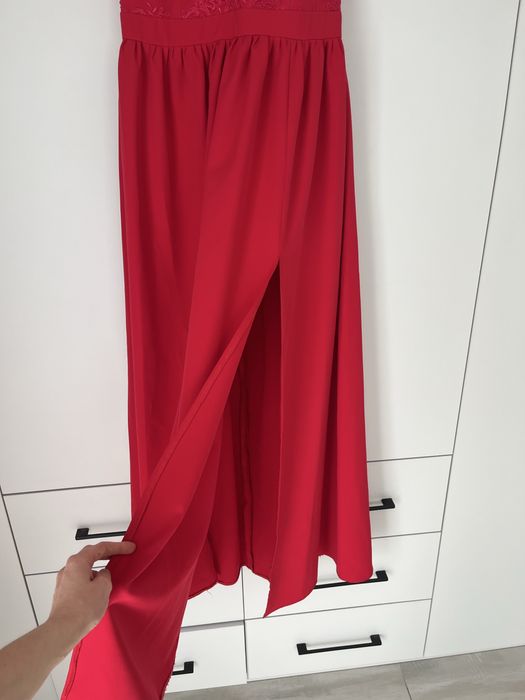Kobieca, elegancka dluga suknia na studniówkę, połowinki, bal